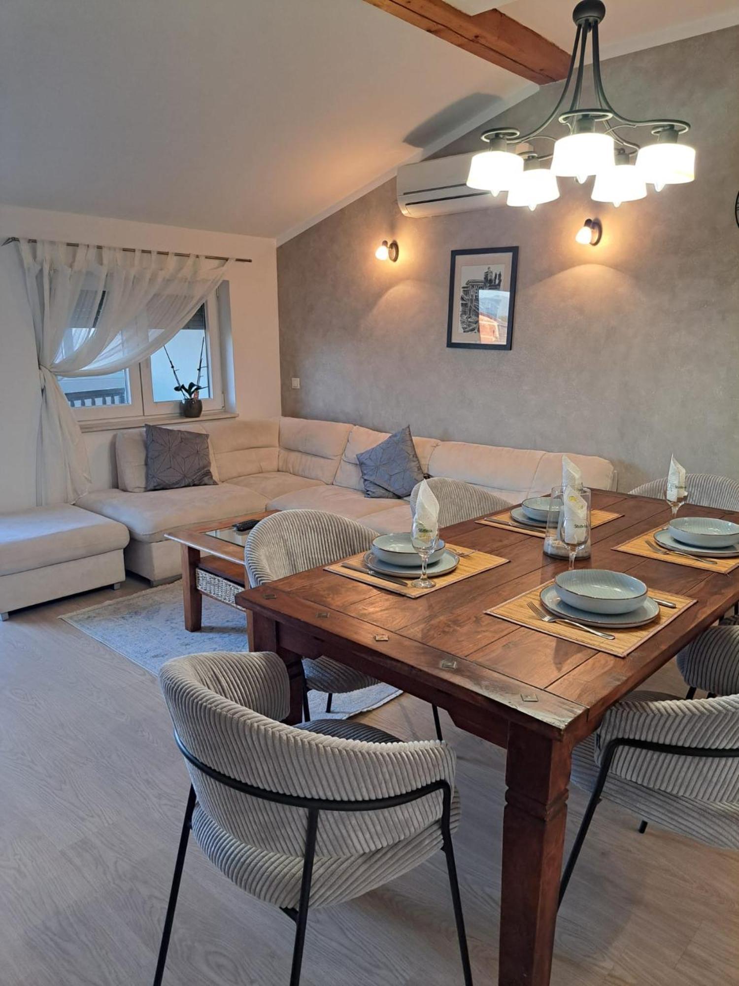Apartman Lucia Posedarje Luaran gambar